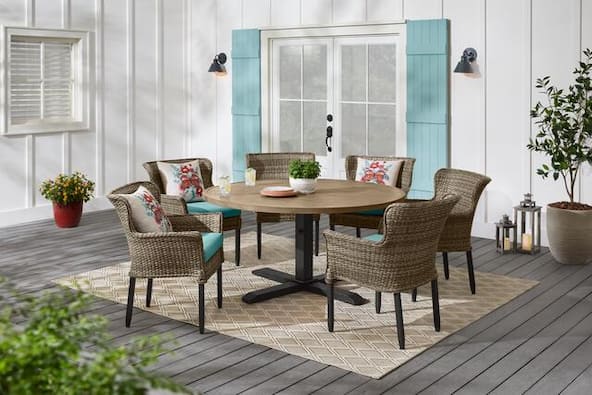Discounted outdoor furniture and decor